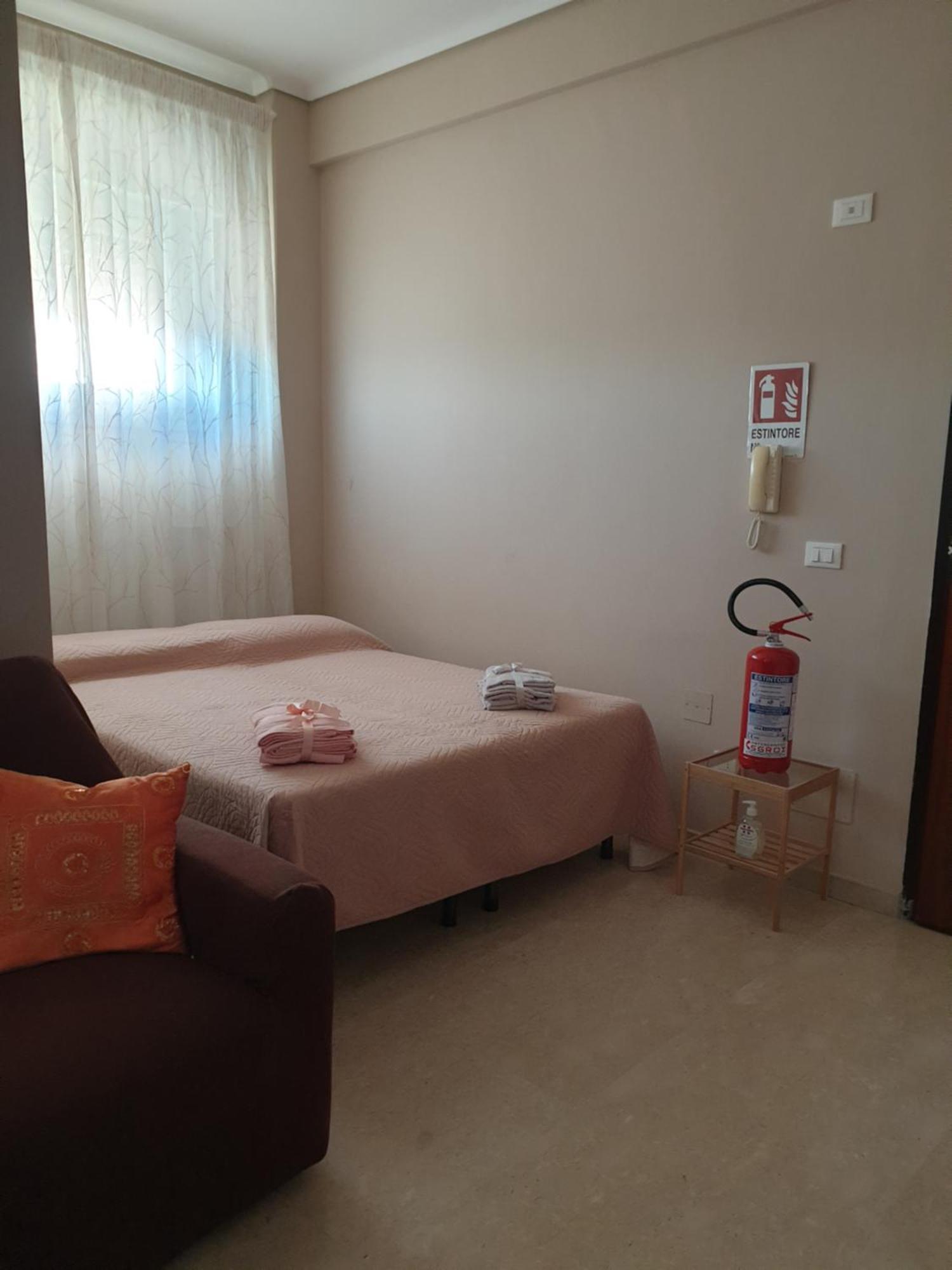 A "Casa Inn-Centro" Monolocale Catania-Fontanarossai nemzetközi repülőtér Kültér fotó
